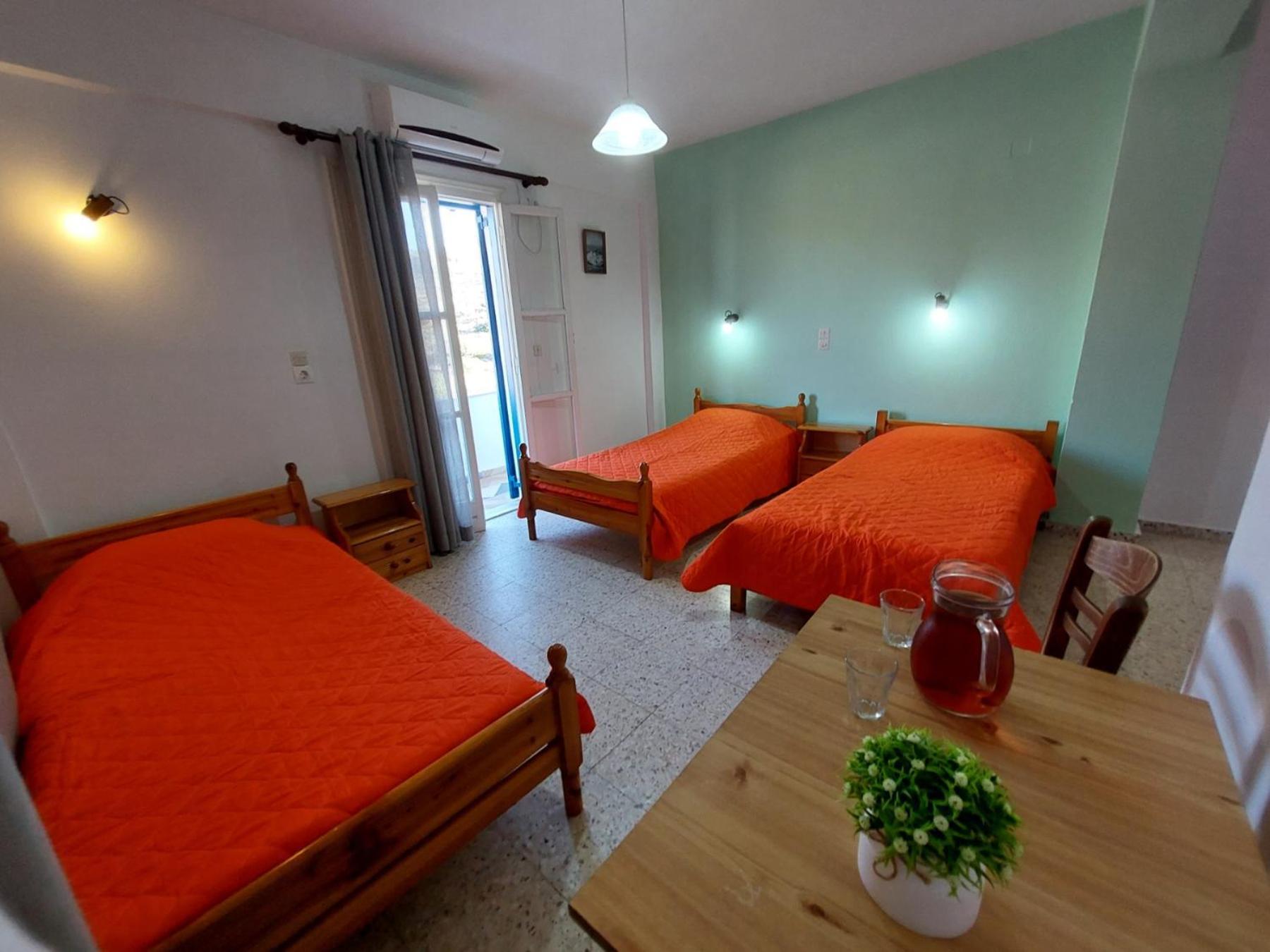 Koukos Hotel Agia Theodoti Екстериор снимка