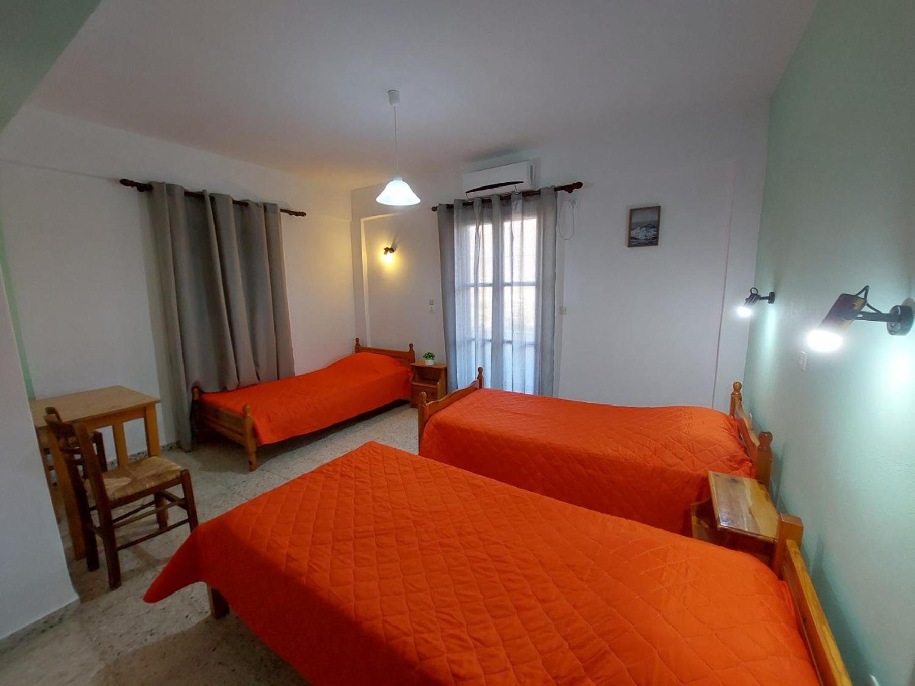 Koukos Hotel Agia Theodoti Екстериор снимка