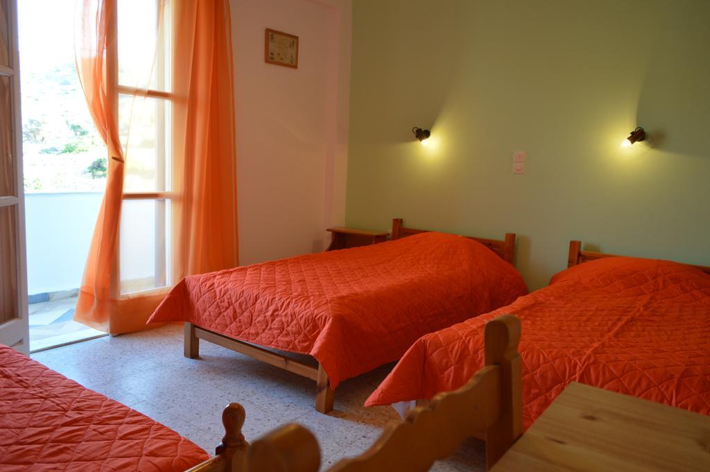 Koukos Hotel Agia Theodoti Екстериор снимка