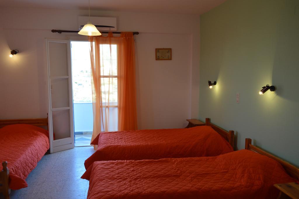 Koukos Hotel Agia Theodoti Екстериор снимка