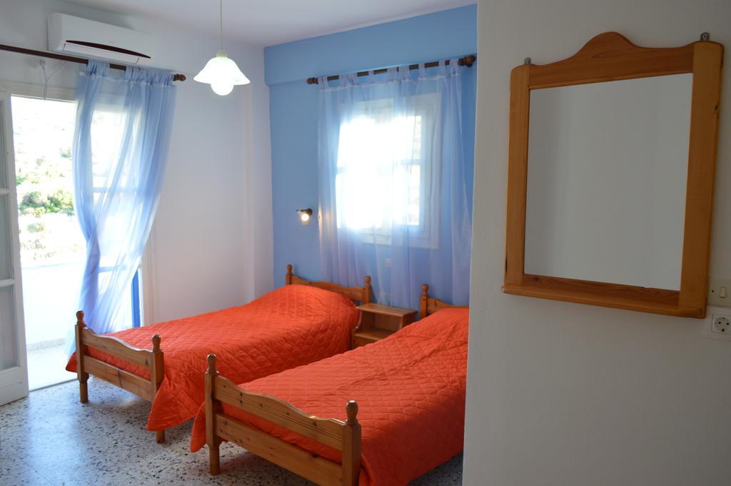 Koukos Hotel Agia Theodoti Екстериор снимка